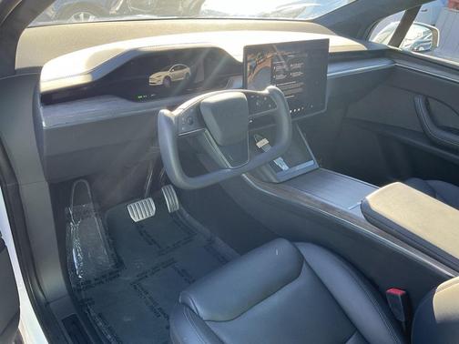 2023 Tesla Model X Standard Range