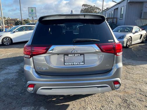 2022 Mitsubishi Outlander PHEV SEL