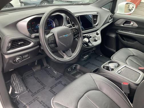 2019 Chrysler Pacifica Hybrid Limited
