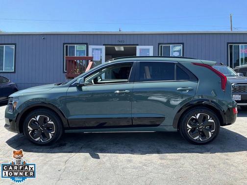 Cityscape Green 2023 Kia Niro EV Wind