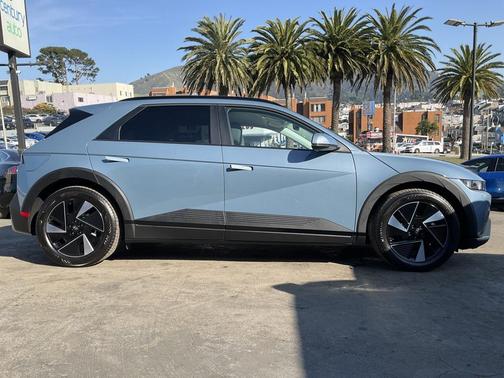 2025 Hyundai IONIQ 5 SEL