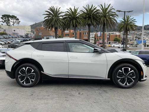 2022 Kia EV6 Wind