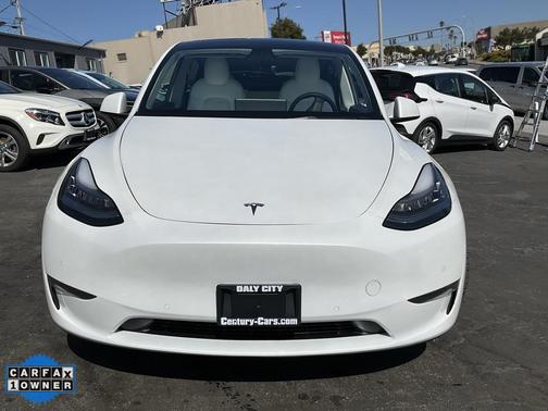 Pearl White Multi-Coat 2021 Tesla Model Y Standard Range Rear-Wheel Drive