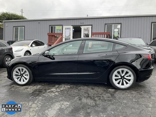2022 Tesla Model 3 Standard Range