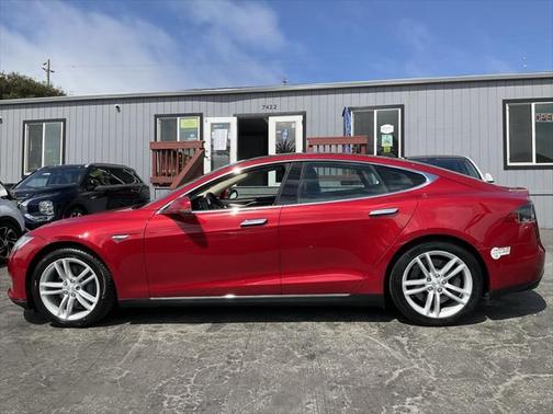 2014 Tesla Model S Base