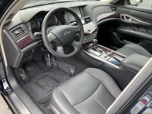 2018 INFINITI Q70 3.7 LUXE