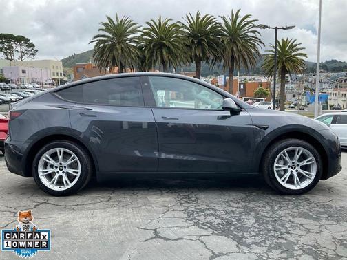 Stealth Grey 2024 Tesla Model Y Long Range Single Motor Rear-Wheel Drive