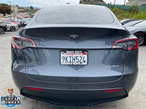 Midnight Silver Metallic 2023 Tesla Model Y Long Range Dual Motor All-Wheel Drive