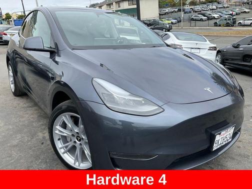 Midnight Silver Metallic 2023 Tesla Model Y Long Range Dual Motor All-Wheel Drive