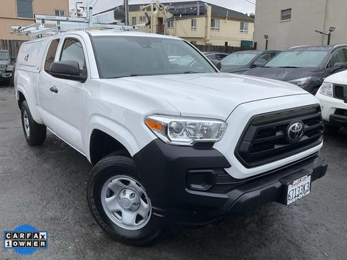 2022 Toyota Tacoma SR