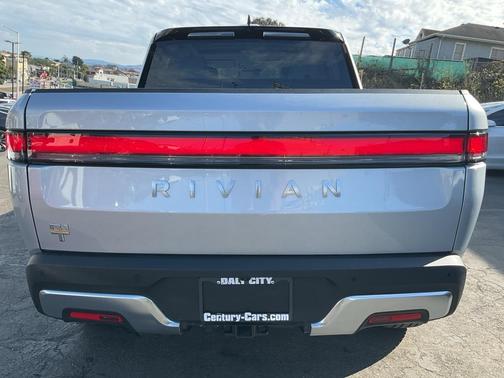 2023 Rivian R1T Adventure Quad Motor Large Pack