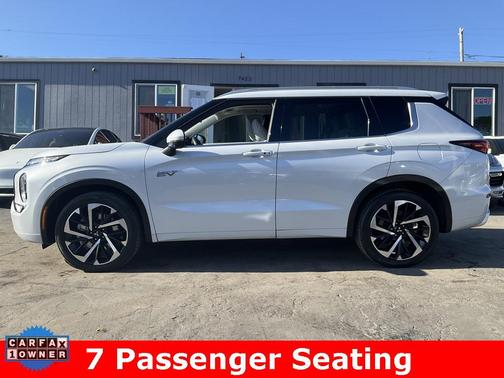 2023 Mitsubishi Outlander PHEV SEL