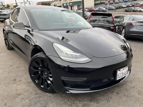 2018 Tesla Model 3 Long Range
