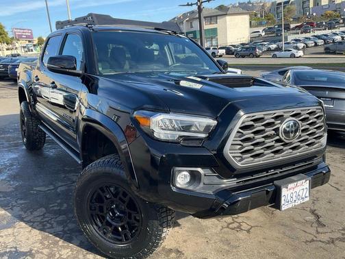 2022 Toyota Tacoma TRD Sport