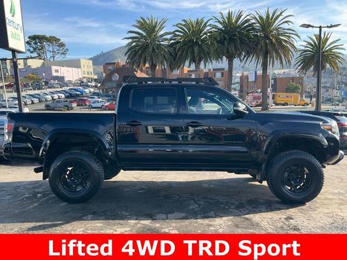 2022 Toyota Tacoma TRD Sport