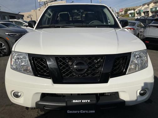 2021 Nissan Frontier SV