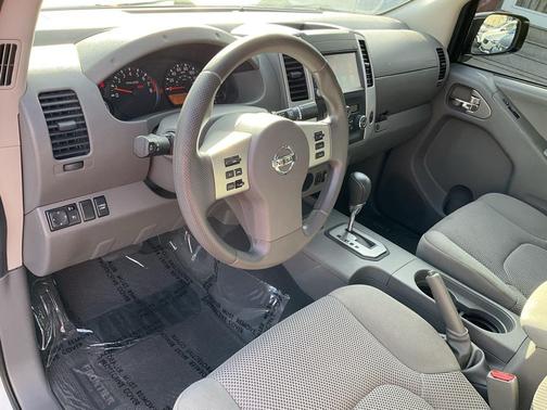 2021 Nissan Frontier SV