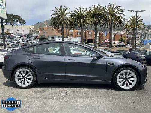 2022 Tesla Model 3 Standard Range