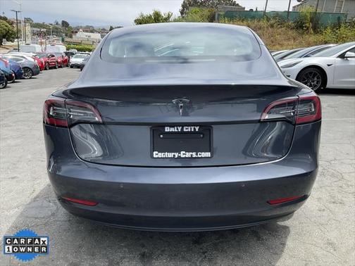 2022 Tesla Model 3 Standard Range