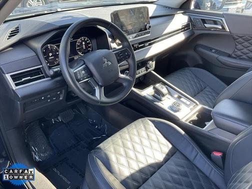 2023 Mitsubishi Outlander PHEV 40th Anniversary S-AWC