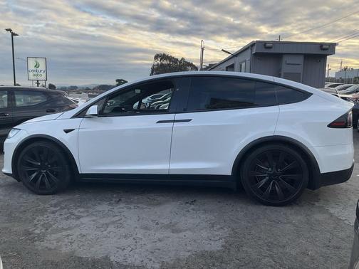 2022 Tesla Model X Dual Motor All-Wheel Drive