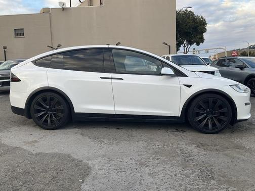 2022 Tesla Model X Dual Motor All-Wheel Drive