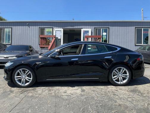 Black 2014 Tesla Model S Base