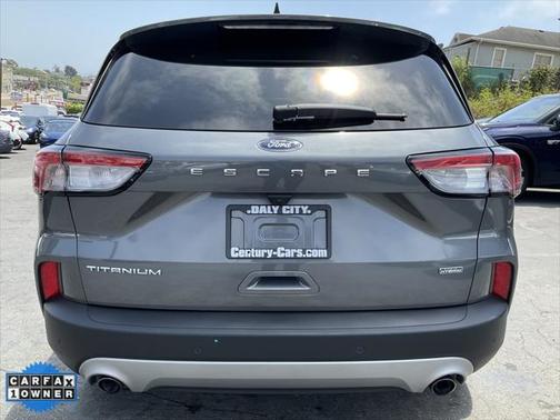2022 Ford Escape Titanium