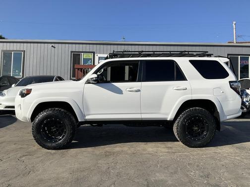 2017 Toyota 4Runner SR5 Premium