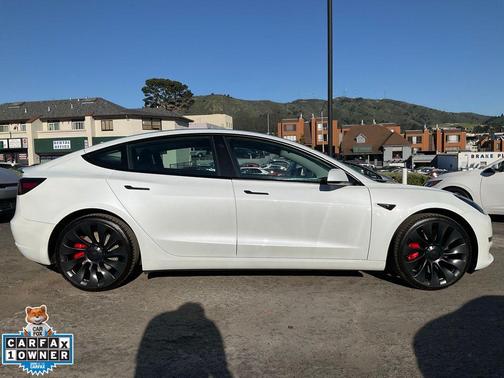 2023 Tesla Model 3 Performance