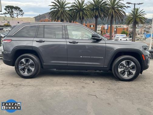 2022 Jeep Grand Cherokee 4xe Base