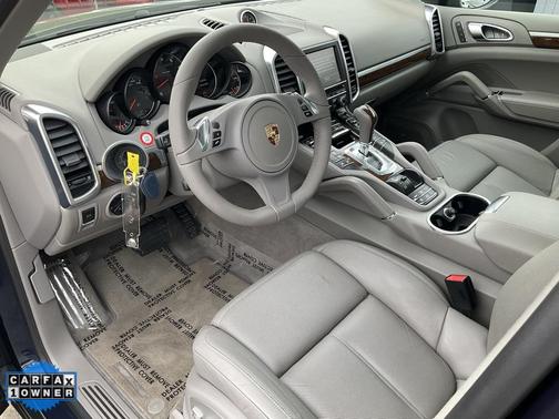 2013 Porsche Cayenne Cayenne