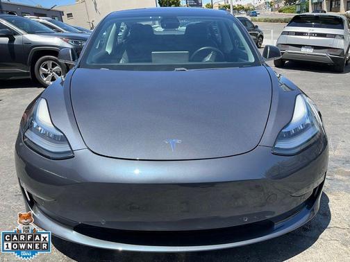 Midnight Silver Metallic 2018 Tesla Model 3 Long Range