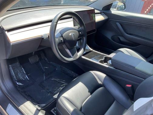Midnight Silver Metallic 2018 Tesla Model 3 Long Range