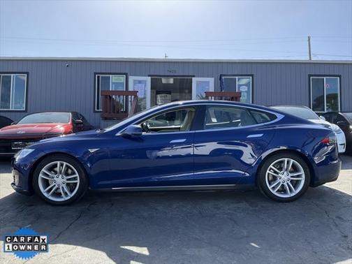 2015 Tesla Model S 70D