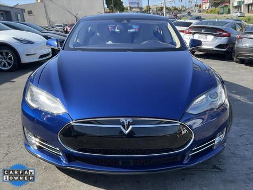 2015 Tesla Model S 70D