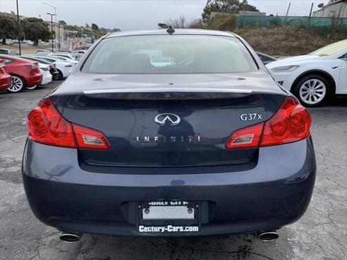 2009 INFINITI G37x Base