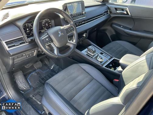 2023 Mitsubishi Outlander PHEV SE S-AWC