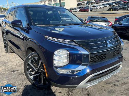 2023 Mitsubishi Outlander PHEV SE S-AWC