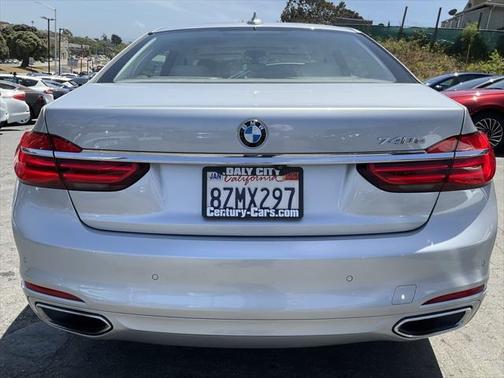 2018 BMW 740e xDrive iPerformance