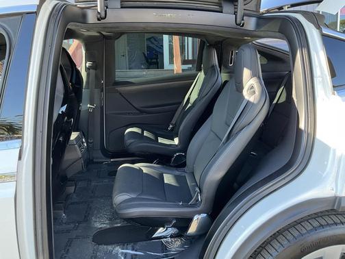 2016 Tesla Model X 90D