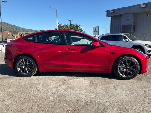 2023 Tesla Model 3 Standard Range