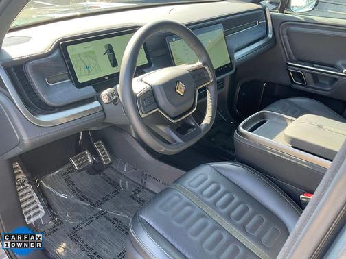 2024 Rivian R1S Adventure