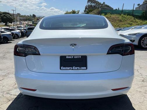 2023 Tesla Model 3 Standard Range