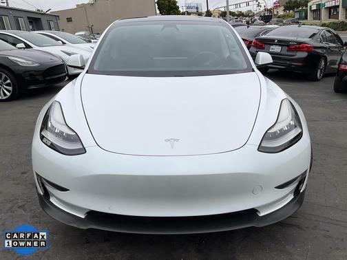 2019 Tesla Model 3 Performance