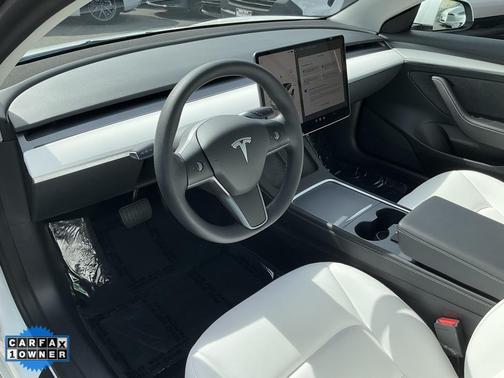 2022 Tesla Model 3 Standard Range