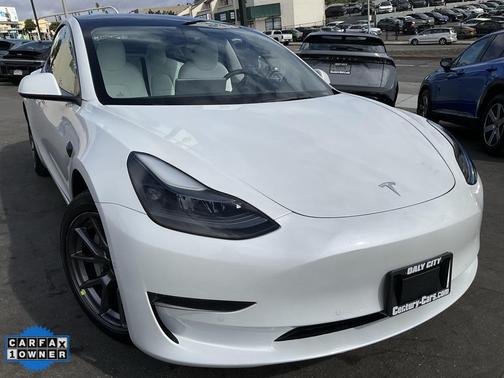 2022 Tesla Model 3 Standard Range