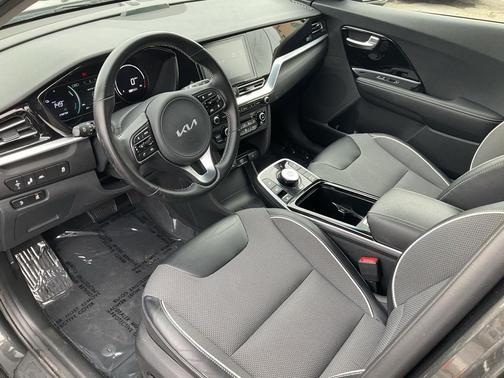 2022 Kia Niro EV S