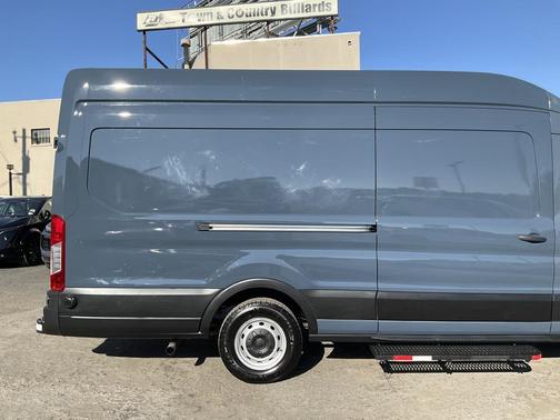 2020 Ford Transit-250 Base