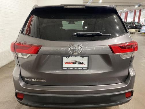 2017 Toyota Highlander LE I4